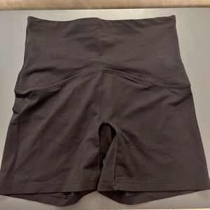 Spanx Booty Boost Active 4" Short